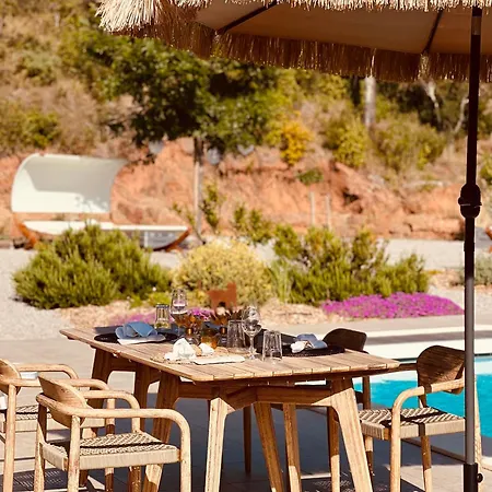 Casa Bukit * Pierrerue (Herault)