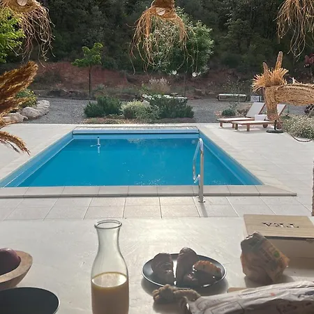 Сasa de vacaciones Casa Bukit Pierrerue (Herault)