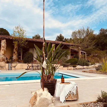 Casa Bukit * Pierrerue (Herault)