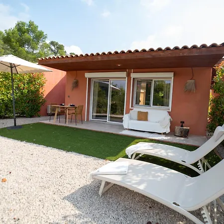 Casa Bukit בית נופש *